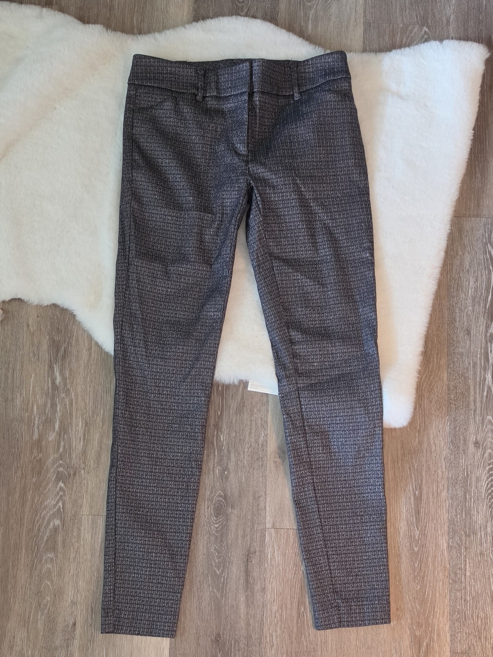 NY & Co Tapered Leg Dress Pants in Dark Charcoal Houndstooth Silver Shimmer